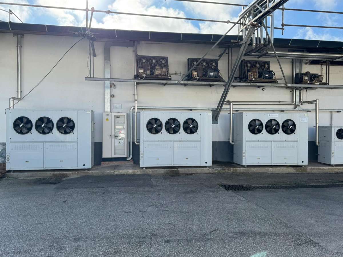 GRUPPI FRIGORIFERI PER CELLA PRERAFFREDDAMENTO CARNI STF GRUPPI FRIGORIFERI PER CELLA PRERAFFREDDAMENTO CARNI STF